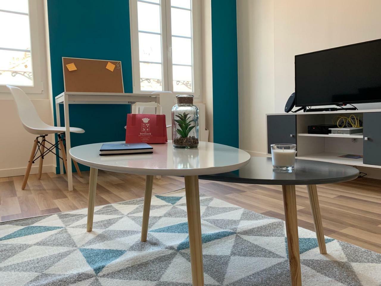 Esprit Studio Sur Plateau Central Clermont-Ferrand Buitenkant foto